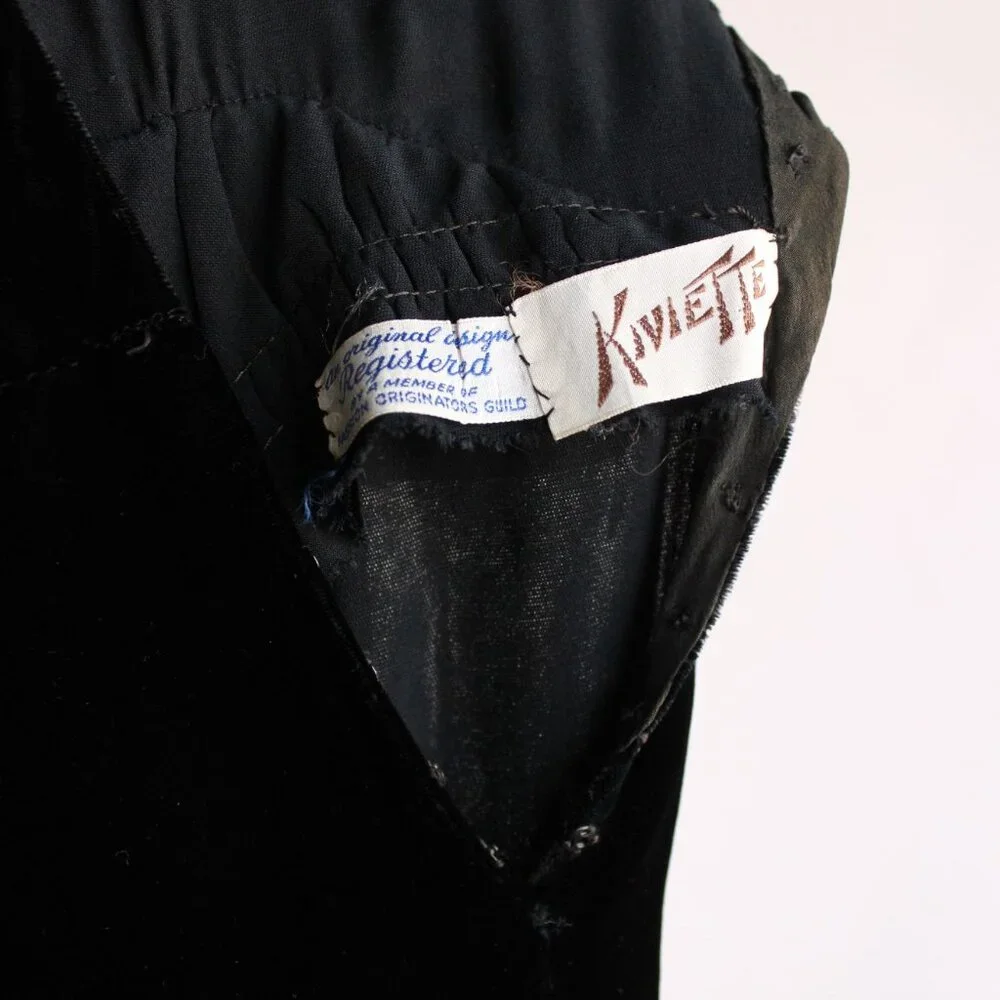Vintage 1930s Dress, Kiviette Black Silk Velvet Rare Full Length Gown, Couture - Picture 13 of 13